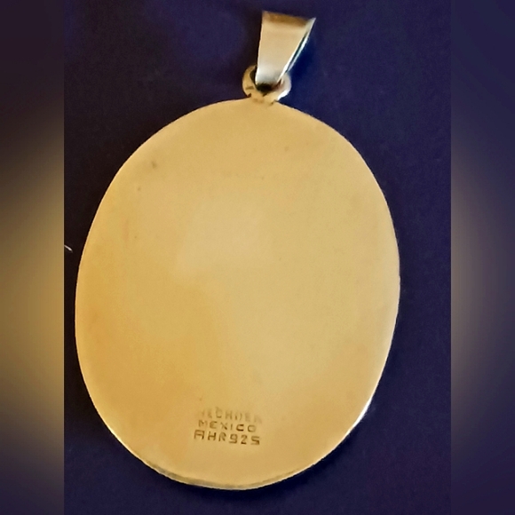 Vintage Sterling/Abalone Our Lady of Guadalupe Pendant - Picture 2 of 3